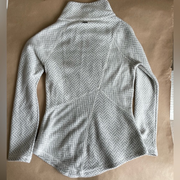 Prana sweater Small - Picture 3 of 7